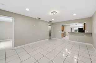 939 Charles St, West Palm Beach, FL 33401 - Photo 12