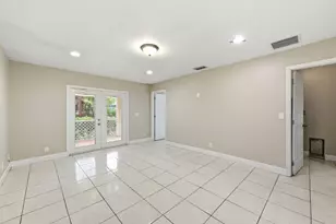 939 Charles St, West Palm Beach, FL 33401 - Photo 26