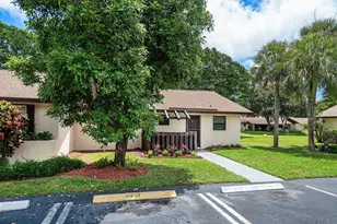 28 Via De Casas Norte, Boynton Beach, FL 33426 - Photo 1