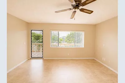 555 Purdy Lane #309, Palm Springs, FL 33461 - Photo 6