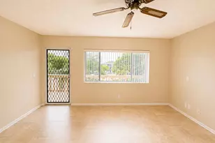 555 Purdy Ln, Palm Springs, FL 33461 - Photo 6