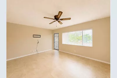 555 Purdy Lane #Unit 309, Palm Springs, FL 33461 - Photo 6