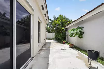 922 Opal Terrace, Weston, FL 33326 - Photo 32