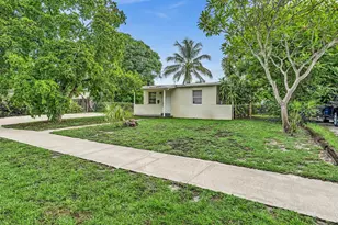 4936 NE 14th Ave, Pompano Beach, FL 33064 - Photo 2