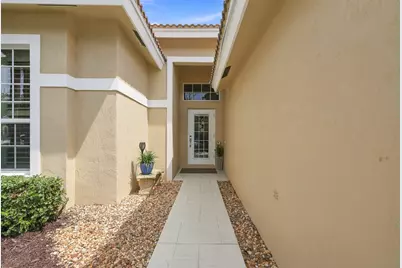4870 SE Devenwood Way, Stuart, FL 34997 - Photo 4
