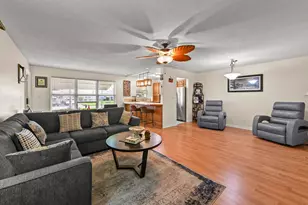 360 High Point Ct, Boynton Beach, FL 33435 - Photo 2
