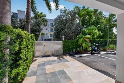 1045 10th Street #301, Miami Beach, FL 33139 - Photo 8