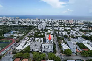 1045 10th St, Miami Beach, FL 33139 - Photo 2
