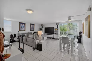 1045 10th St, Miami Beach, FL 33139 - Photo 16