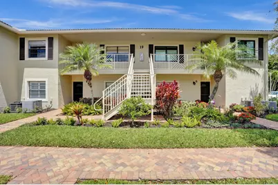 19 Stratford Drive E #Unit F, Boynton Beach, FL 33436 - Photo 1