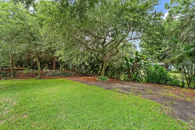 4126 SW Belshaw Street, Port Saint Lucie, FL 34953 - Photo 4