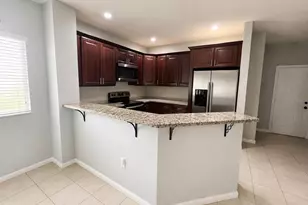 8851 N Isles Cir, Tamarac, FL 33321 - Photo 6