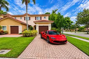 8851 N Isles Cir, Tamarac, FL 33321 - Photo 2