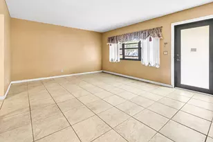 9522 Affirmed Ln, Boca Raton, FL 33496 - Photo 4