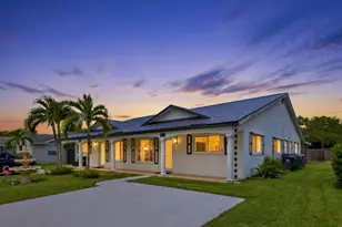 1320 Riverside Cir, Wellington, FL 33414 - Photo 2