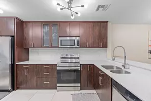 3728 Estepona Ave, Doral, FL 33178 - Photo 4