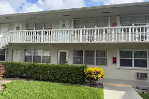 147 Cambridge G, West Palm Beach, FL 33417 - Photo 2