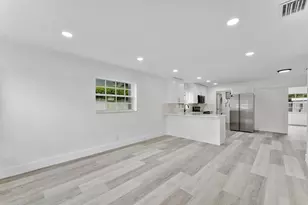 441 NW 2nd Ave, Deerfield Beach, FL 33441 - Photo 4