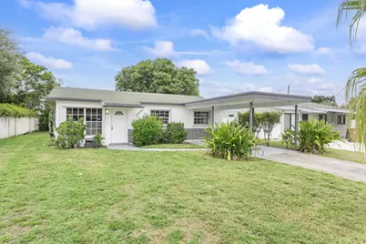 441 NW 2nd Avenue, Deerfield Beach, FL 33441 - Photo 2
