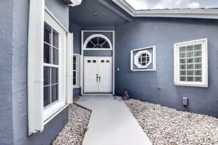 107 Harbor Lake Cir, Greenacres, FL 33413 - Photo 4