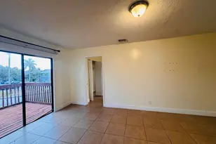 7 Crossings Cir, Boynton Beach, FL 33435 - Photo 2