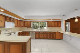 135 Hartman Rd, Fort Pierce, FL 34947 - Photo 10