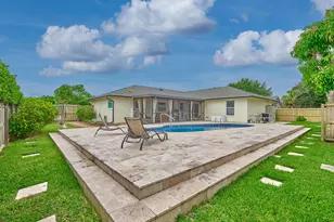 1267 Summerwood Cir, Wellington, FL 33414 - Photo 10