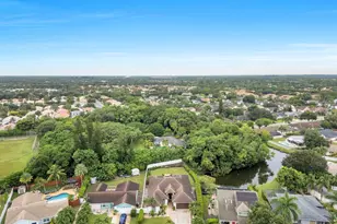 10715 Cambay Cir, Boynton Beach, FL 33437 - Photo 38