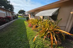 718 Whippoorwill Ln, Delray Beach, FL 33445 - Photo 10