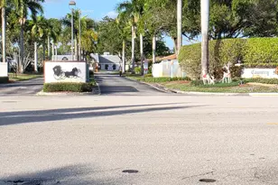 718 Whippoorwill Ln, Delray Beach, FL 33445 - Photo 2