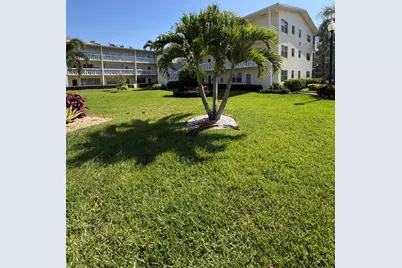 166 Dorset D, Boca Raton, FL 33434 - Photo 2