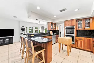 3315 NE 42nd Ct, Fort Lauderdale, FL 33308 - Photo 16