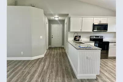 225 12th Street SW, Vero Beach, FL 32962 - Photo 10