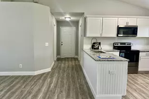 225 12th St SW, Vero Beach, FL 32962 - Photo 10