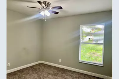 225 12th Street SW, Vero Beach, FL 32962 - Photo 18