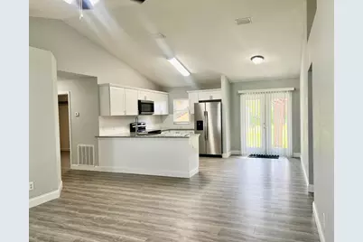 225 12th Street SW, Vero Beach, FL 32962 - Photo 14