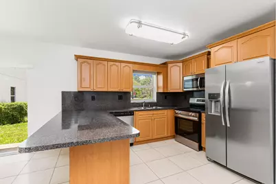 24 SW 6th Street #2, Hallandale Beach, FL 33009 - Photo 4
