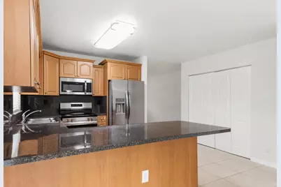 24 SW 6th Street #2, Hallandale Beach, FL 33009 - Photo 6