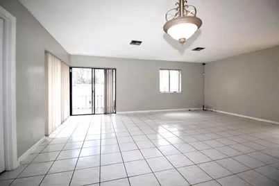 6287 Scotch Pine Lane, Lake Worth, FL 33462 - Photo 4