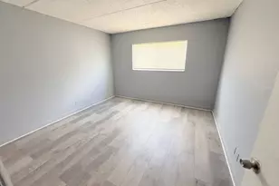 1501 Crescent Cir, Lake Park, FL 33403 - Photo 6