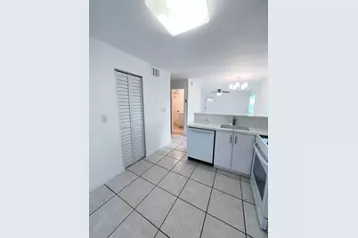 3777 NW 78th Avenue #46E, Davie, FL 33024 - Photo 4