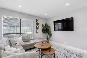 3372 NE 5th Dr, Boca Raton, FL 33431 - Photo 4