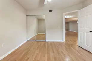 10111 NW 24th Pl, Sunrise, FL 33322 - Photo 8