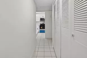 5061 W Oakland Park Blvd, Lauderdale Lakes, FL 33313 - Photo 12