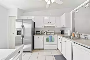 18829 Argosy Dr, Boca Raton, FL 33496 - Photo 4