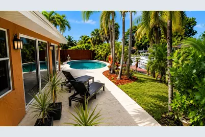 2041 SW 23rd Avenue, Fort Lauderdale, FL 33312 - Photo 4