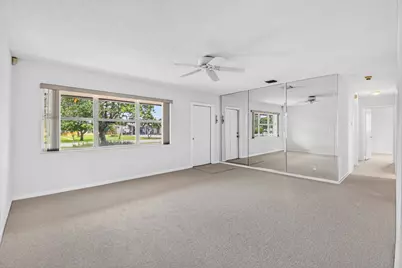 129 Greenbrier Drive, Palm Springs, FL 33461 - Photo 2