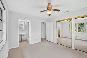 129 Greenbrier Dr, Palm Springs, FL 33461 - Photo 10