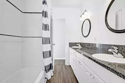 949 SE 10th Court, Pompano Beach, FL 33060 - Photo 10