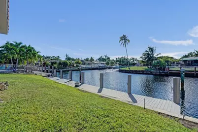 949 SE 10th Court, Pompano Beach, FL 33060 - Photo 6